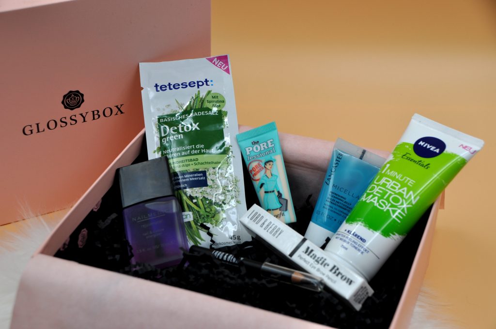 Glossybox Januar 2018 – NAMASTE Beauty Edition