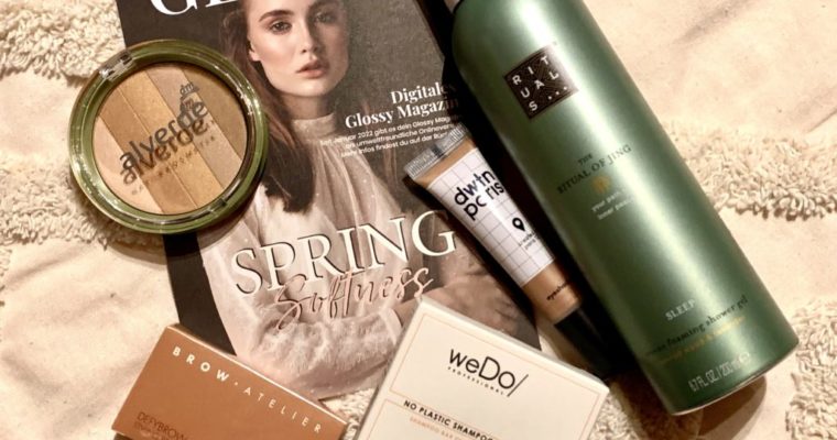 GLOSSYBOX APRIL 2022 – SPRING SOFTNESS EDITION