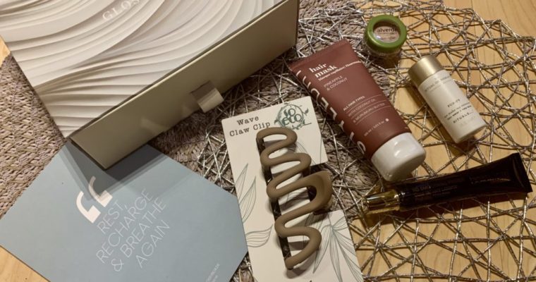 GLOSSYBOX Januar 2025 – WINTER SECRETS: Time to breathe Edition